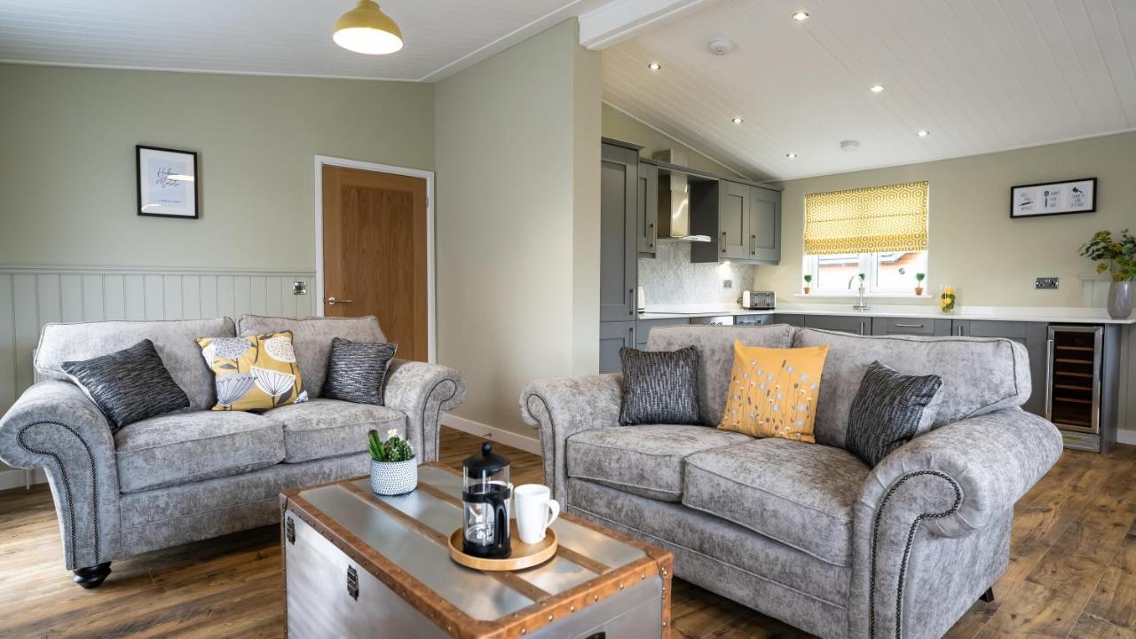 Chestnut Meadow Country Park Villa Sidley Buitenkant foto