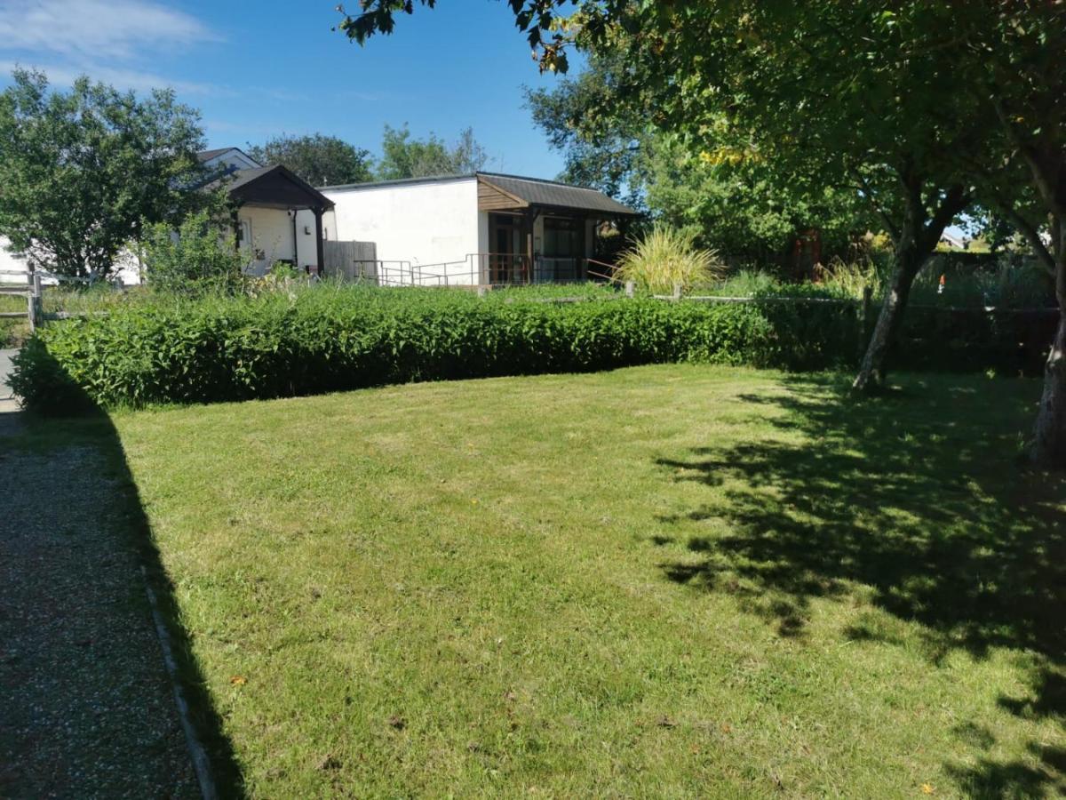 Chestnut Meadow Country Park Villa Sidley Buitenkant foto