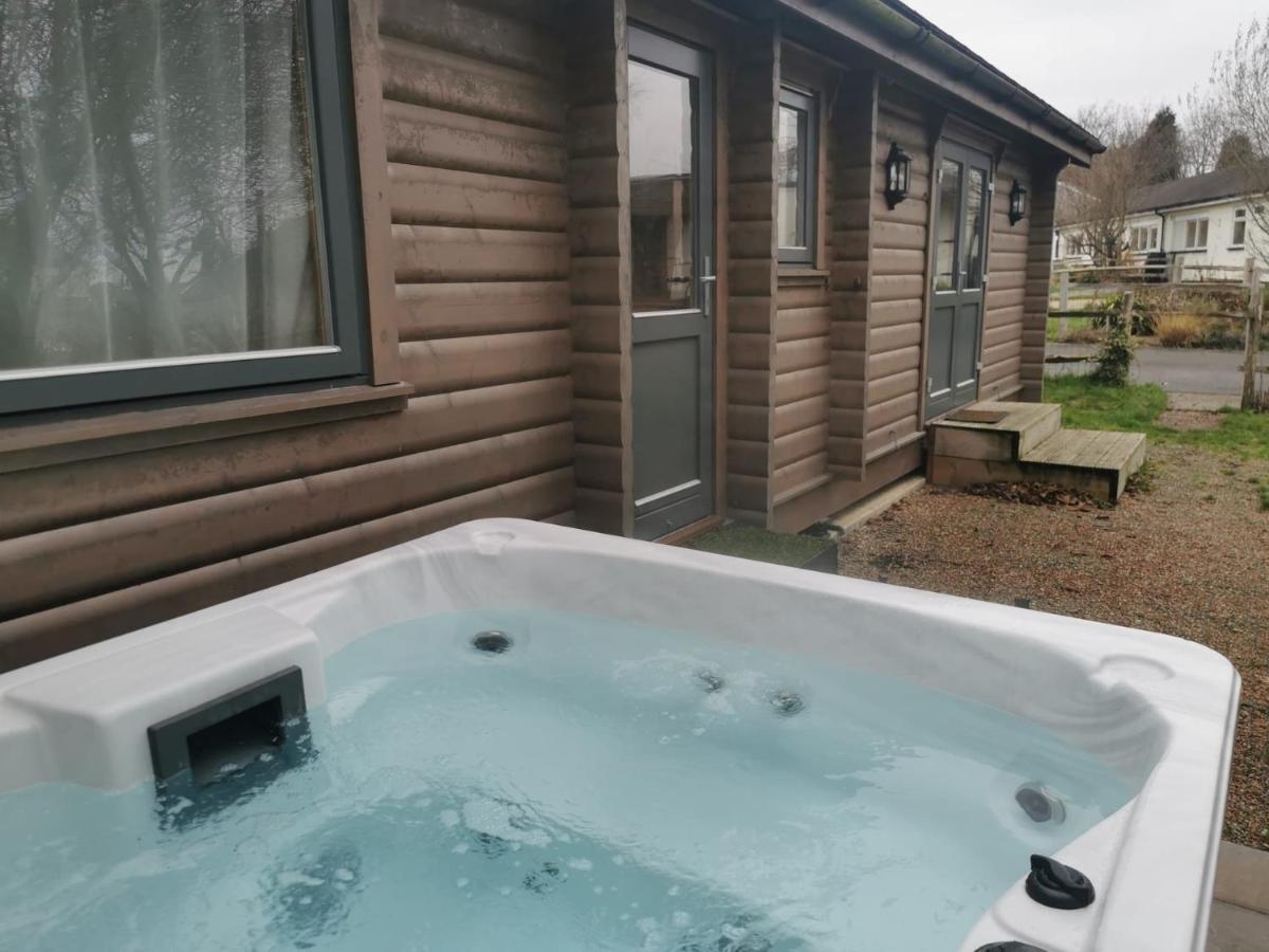 Chestnut Meadow Country Park Villa Sidley Buitenkant foto